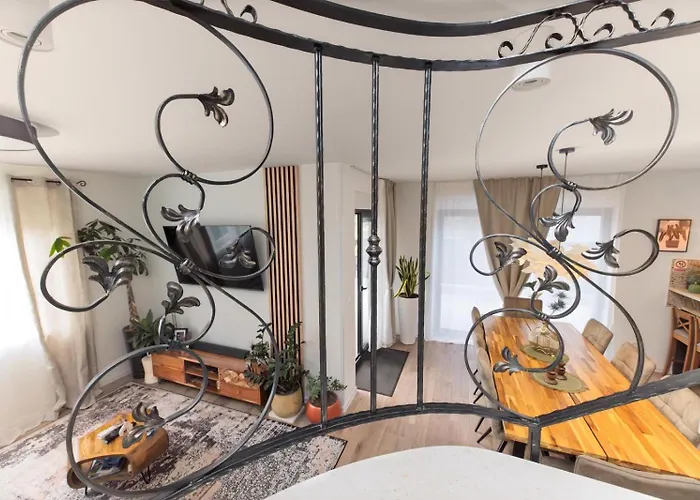 Kiara Villa *