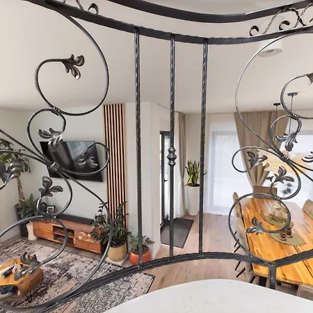 Kiara Villa *
