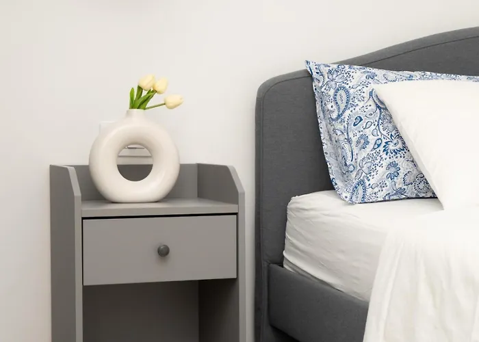 فيلة Kiara Kaštela