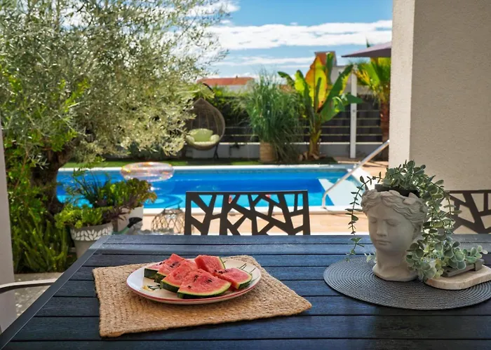 Kiara Villa